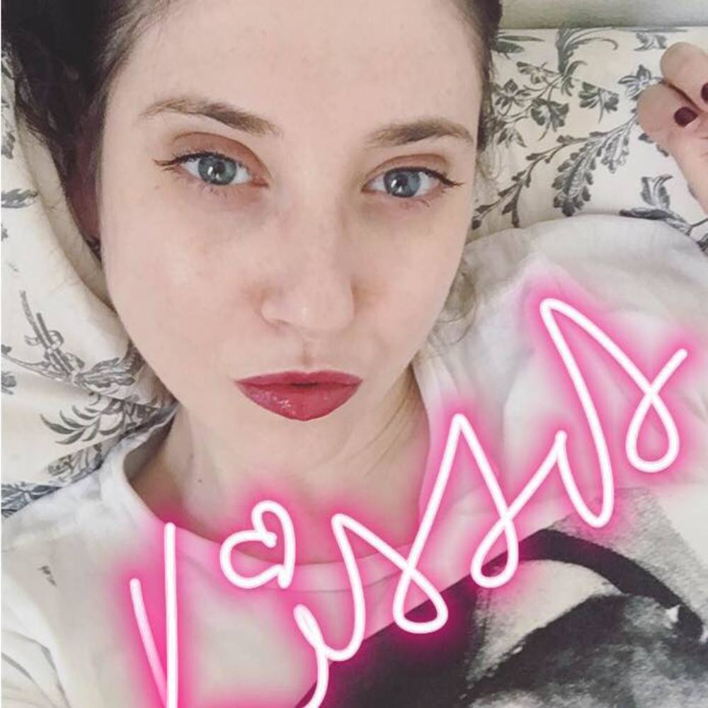Meet your Posher, Yana
